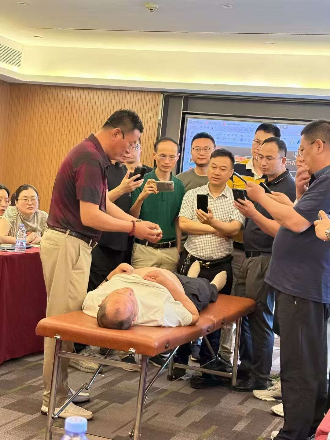 姚玉健（疼痛开关疗法学习班6月大优惠活动开始报名）两种技术一个班非遗姚氏正骨术＋